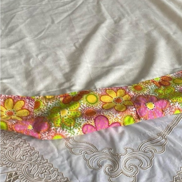 Spring table cover - Picture 3 of 5